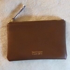 JUICY COUTURE MAKE UP/PURSE NEW!